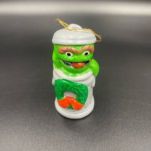 Sesame Street VTG Oscar the grouch holiday ornament
